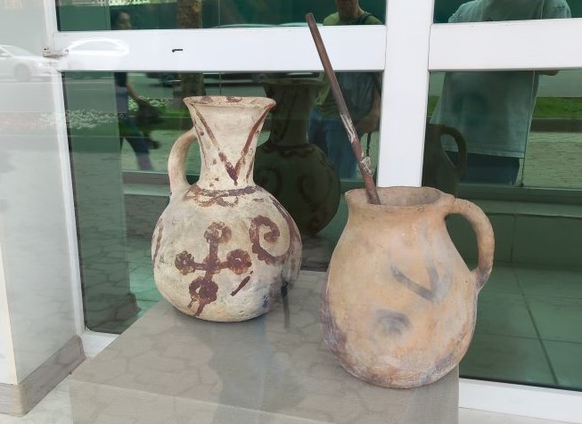 Jugs in Dushanbe with a cross