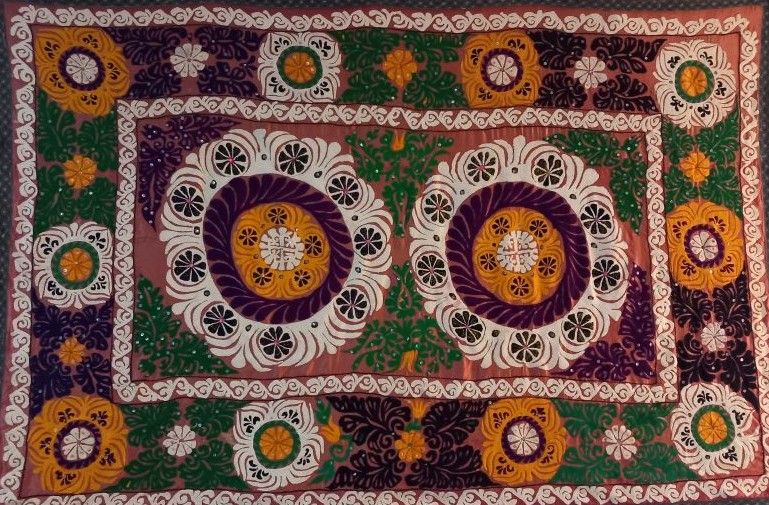 Suzani patterns of crosses